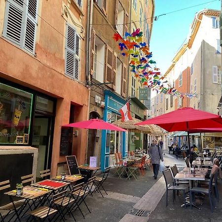Akropole De Caroline, Central, Lumineux, Calme, Free Parking, Lift, 3 Beds Draguignan Dış mekan fotoğraf